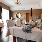 Strandhotel Vier Jahreszeiten Hotel