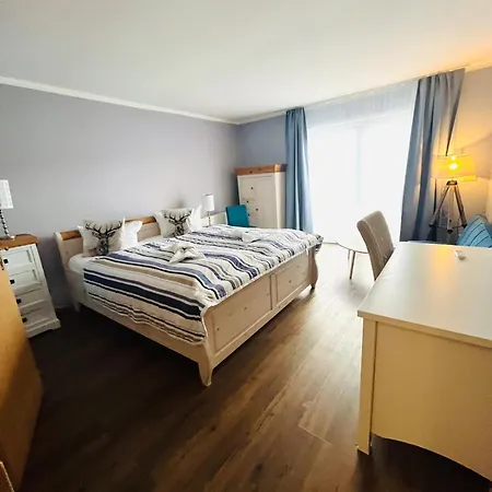 Strandhotel Vier Jahreszeiten 3*