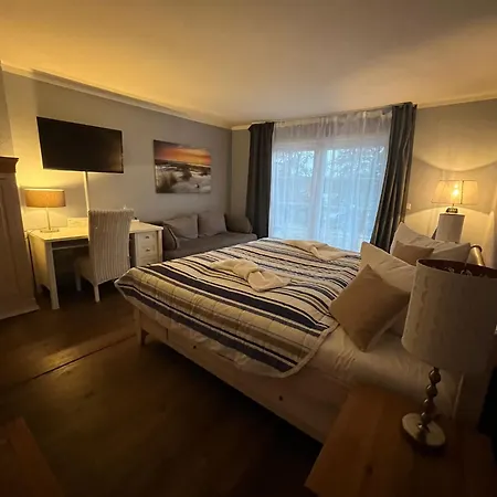 Strandhotel Vier Jahreszeiten Buckow