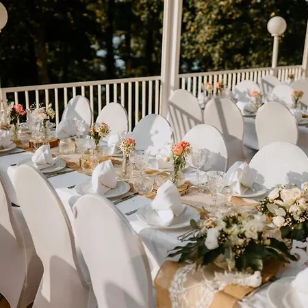 Strandhotel Vier Jahreszeiten 3* Букков