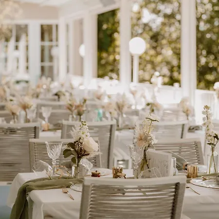 Strandhotel Vier Jahreszeiten Buckow