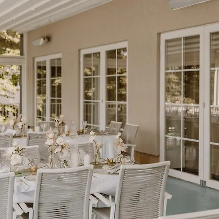 Strandhotel Vier Jahreszeiten Hotel