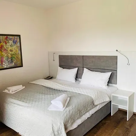 Strandhotel Vier Jahreszeiten Buckow