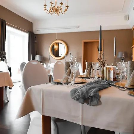 Strandhotel Vier Jahreszeiten Отель