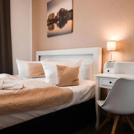 Hotel Strandhotel Vier Jahreszeiten 3*