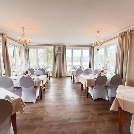 Strandhotel Vier Jahreszeiten 3*