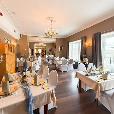 Strandhotel Vier Jahreszeiten Отель Букков