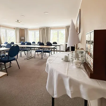 Strandhotel Vier Jahreszeiten فندق