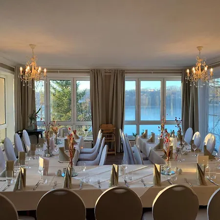 Strandhotel Vier Jahreszeiten 3*