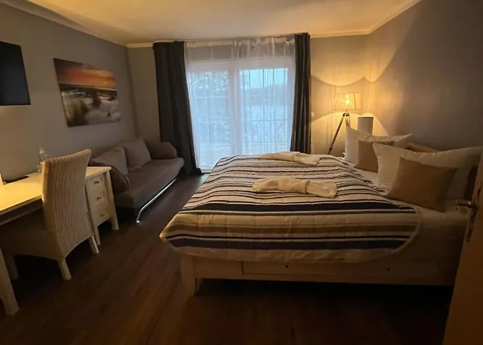 Strandhotel Vier Jahreszeiten Buckow