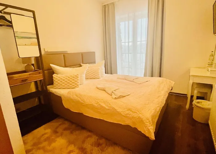 Szálloda Strandhotel Vier Jahreszeiten