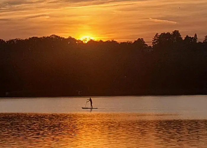 Strandhotel Vier Jahreszeiten 3* باكو