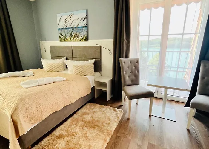 Strandhotel Vier Jahreszeiten فندق باكو