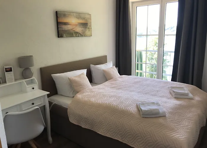 Hotel Strandhotel Vier Jahreszeiten Buckow