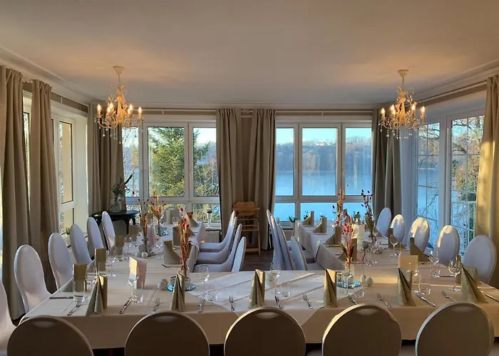 Strandhotel Vier Jahreszeiten 3*