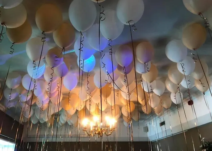 Hotel Strandhotel Vier Jahreszeiten 3*